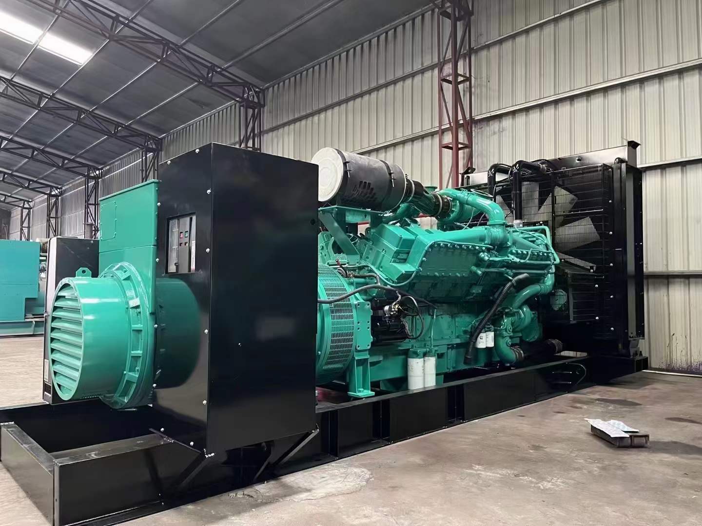 珙县如何降低 800kW 柴油发电机输出电流的波动？