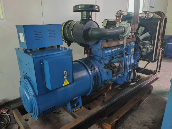 珙县100kW柴油发电机组使用多级机油有哪些优缺点？